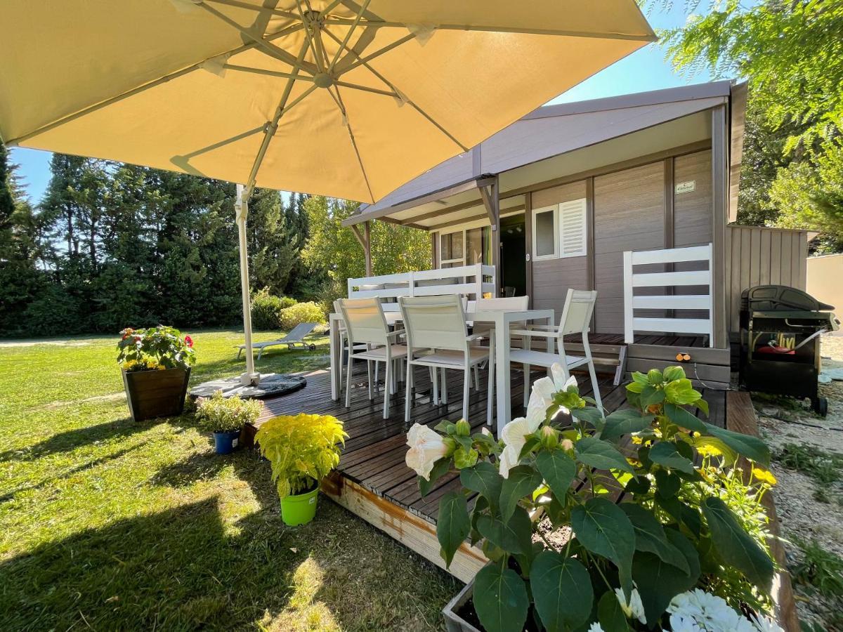 Avignon, Joli Chalet En Campagne Tres Proche De La Ville Εξωτερικό φωτογραφία