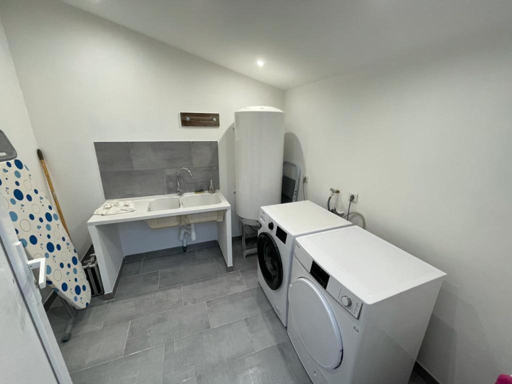 Avignon, Joli Chalet En Campagne Tres Proche De La Ville Εξωτερικό φωτογραφία